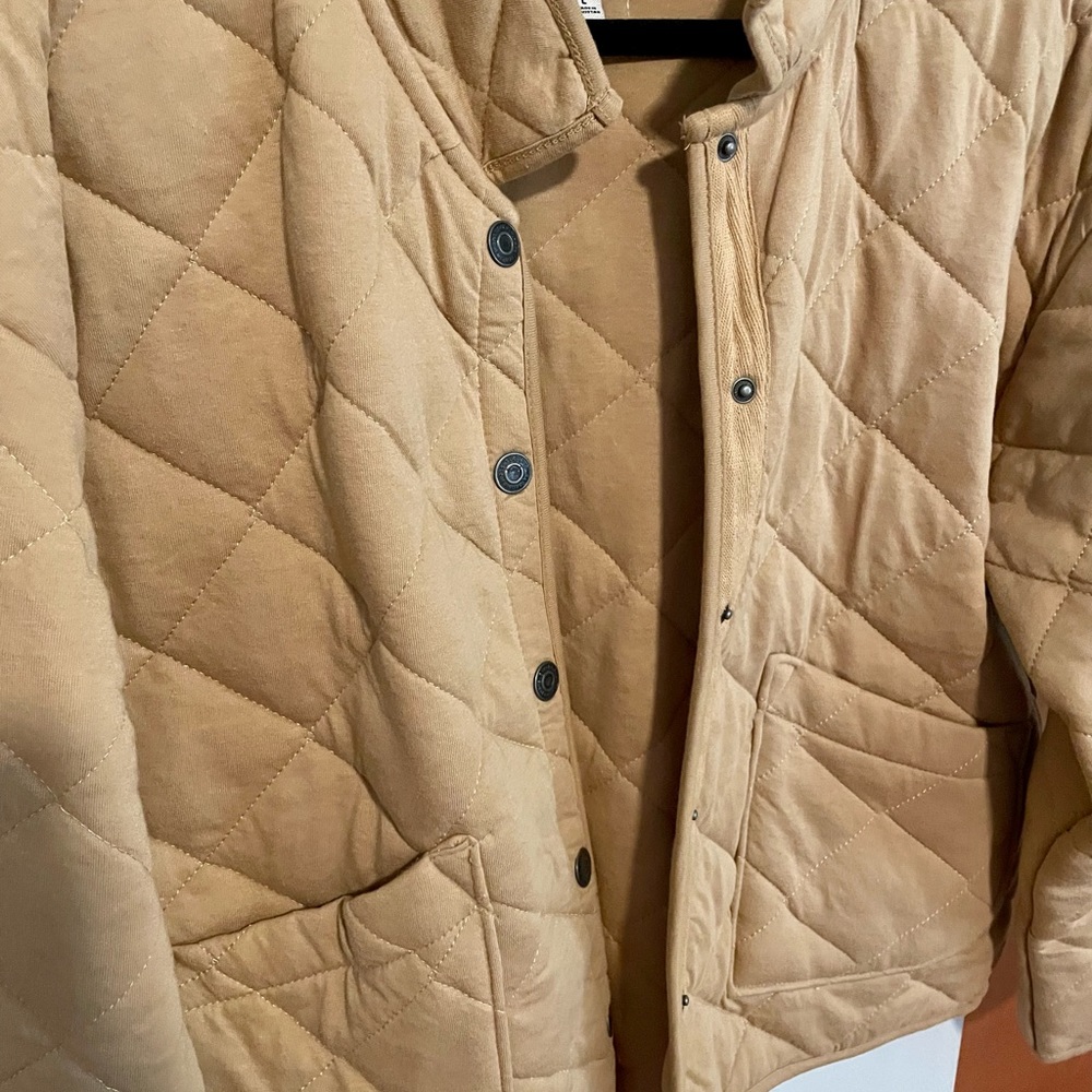 Kensie tan / carmel / light brown lightweight snap jacket; women’s size large - Picture 2 of 4